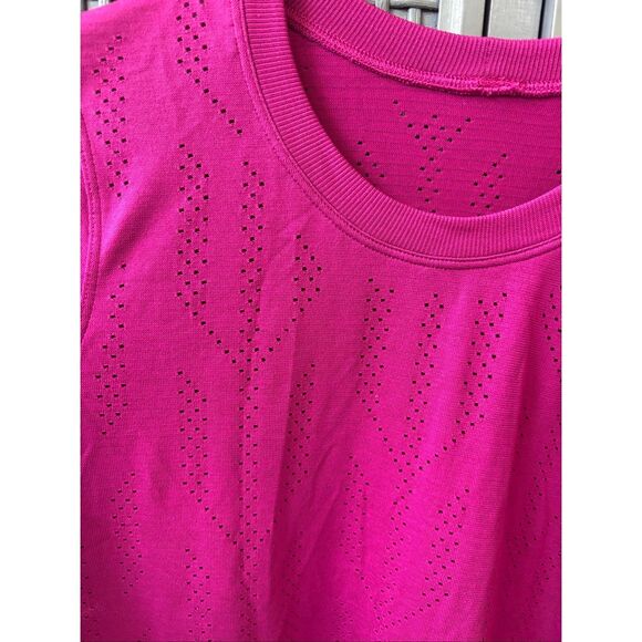 NWOT LULULEMON swiftly breathe long sleeve fetching lines, $88 Sz 4, F30 - Picture 4 of 7